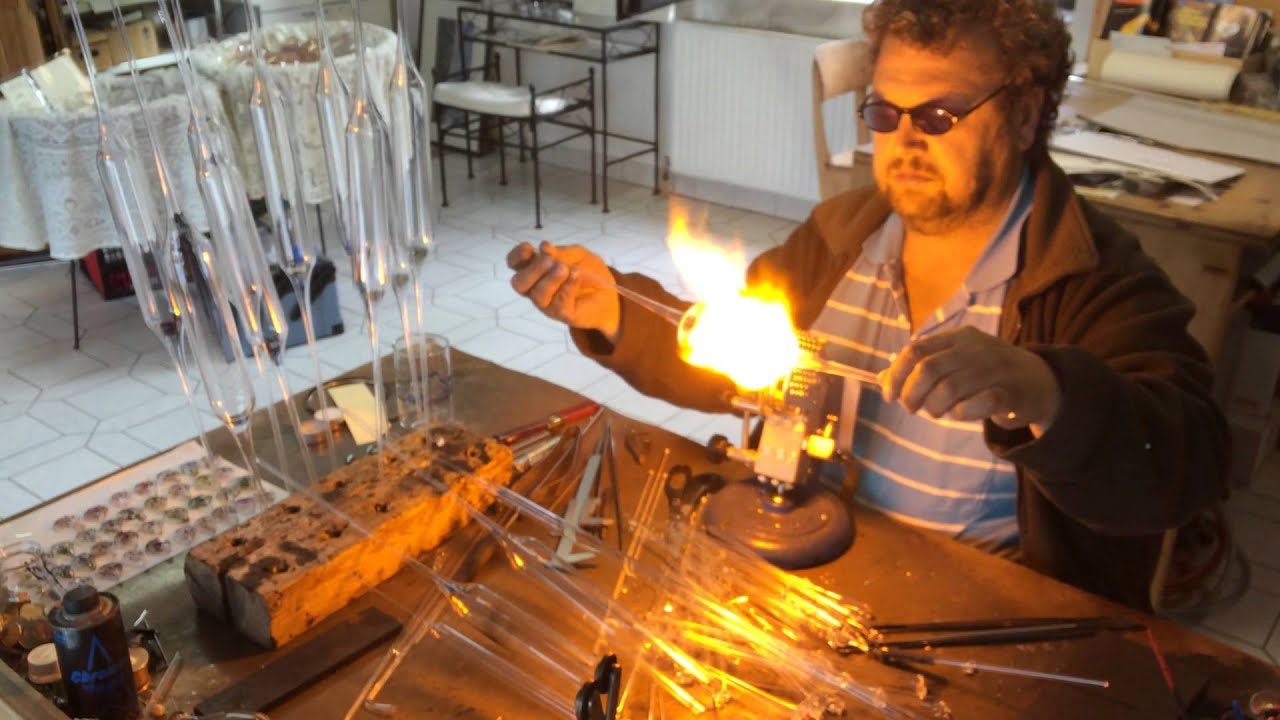 Wie ein Glas in 9 Minuten entsteht