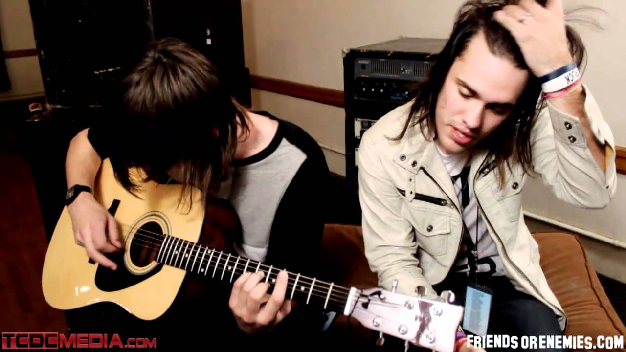 Artist vs. Poet: Favorite Fix (Acoustic)