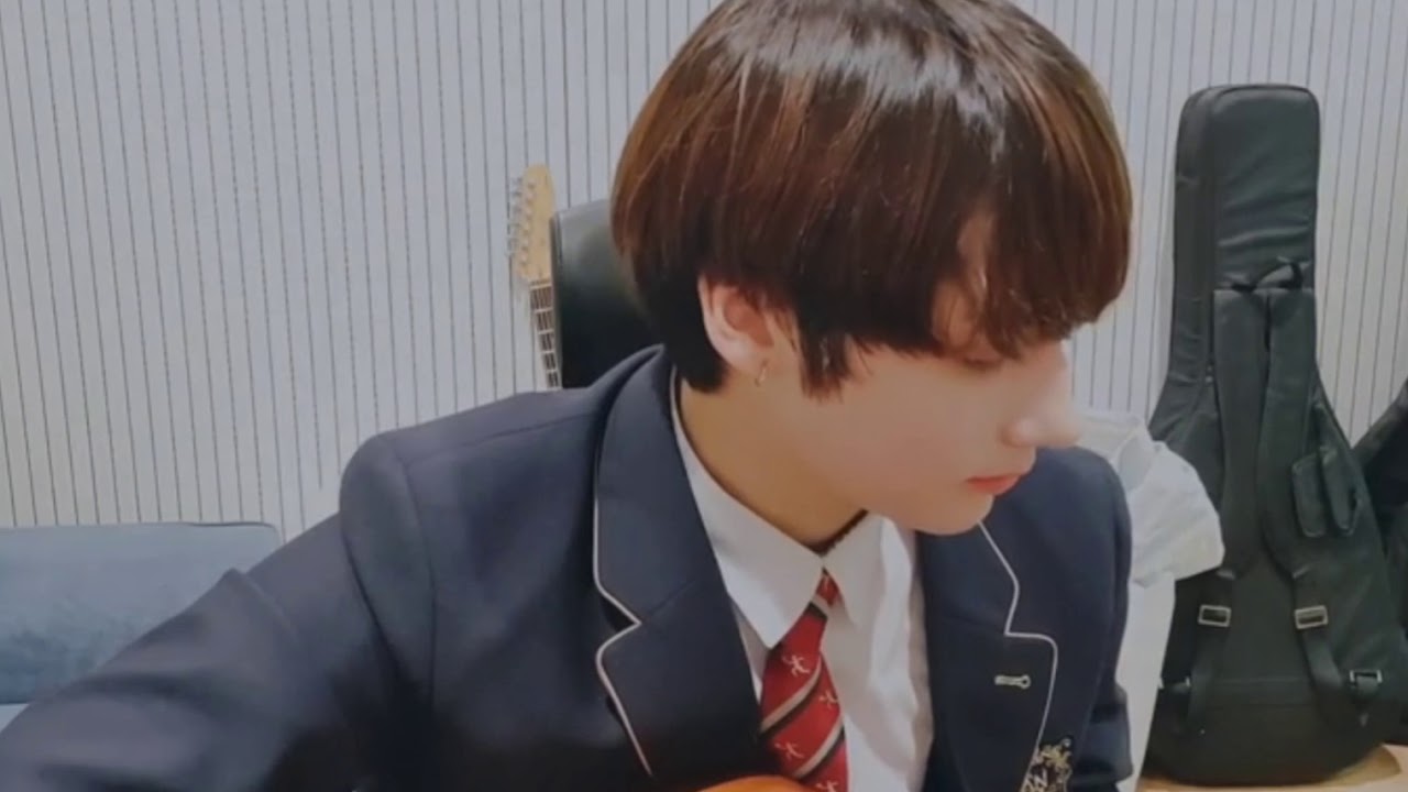 (201217)vlive - Hueningkai Singing Last Christmas