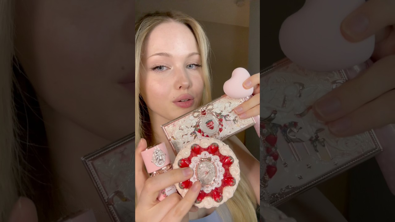 Пробуем НОВУЮ коллекцию Flower Knows Strawberry Cupid 🍓😍 #flowerknows #foryou #макияж #тренд