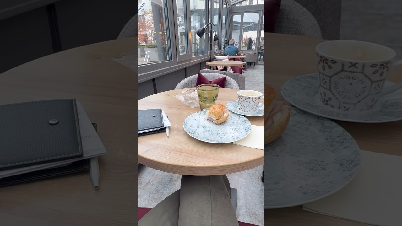 ☕️ Coffee Time ❤️ #кристинаизлюцерна #кафе #switzerland #cafe #cham #zug #shorts  #interior #coffee