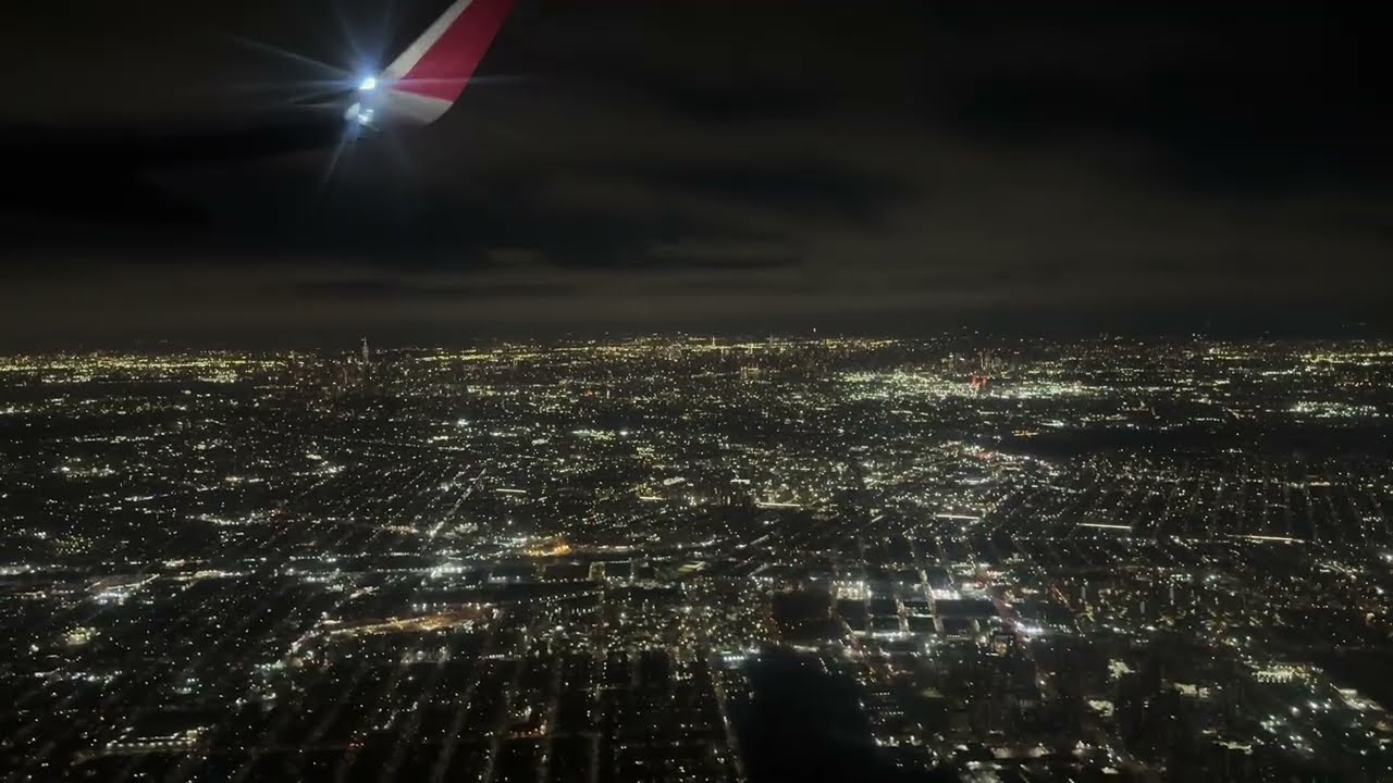 Despegue nocturno del aeropuerto Internacional JFK, New York, LATAM, A320
