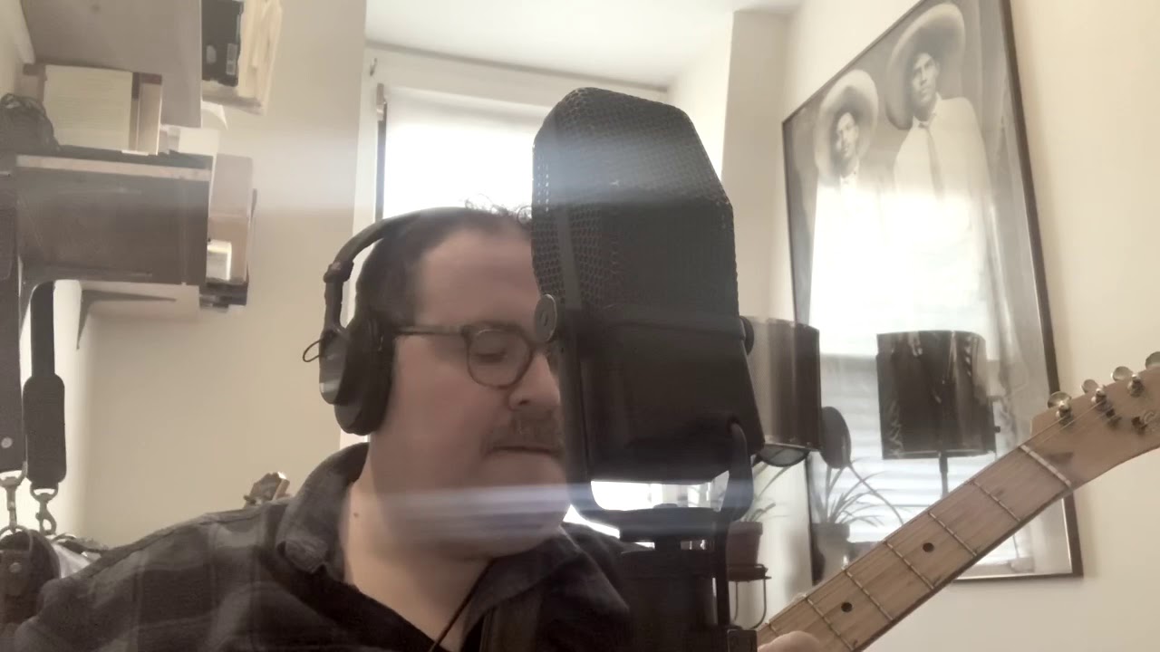 Vilray sings 