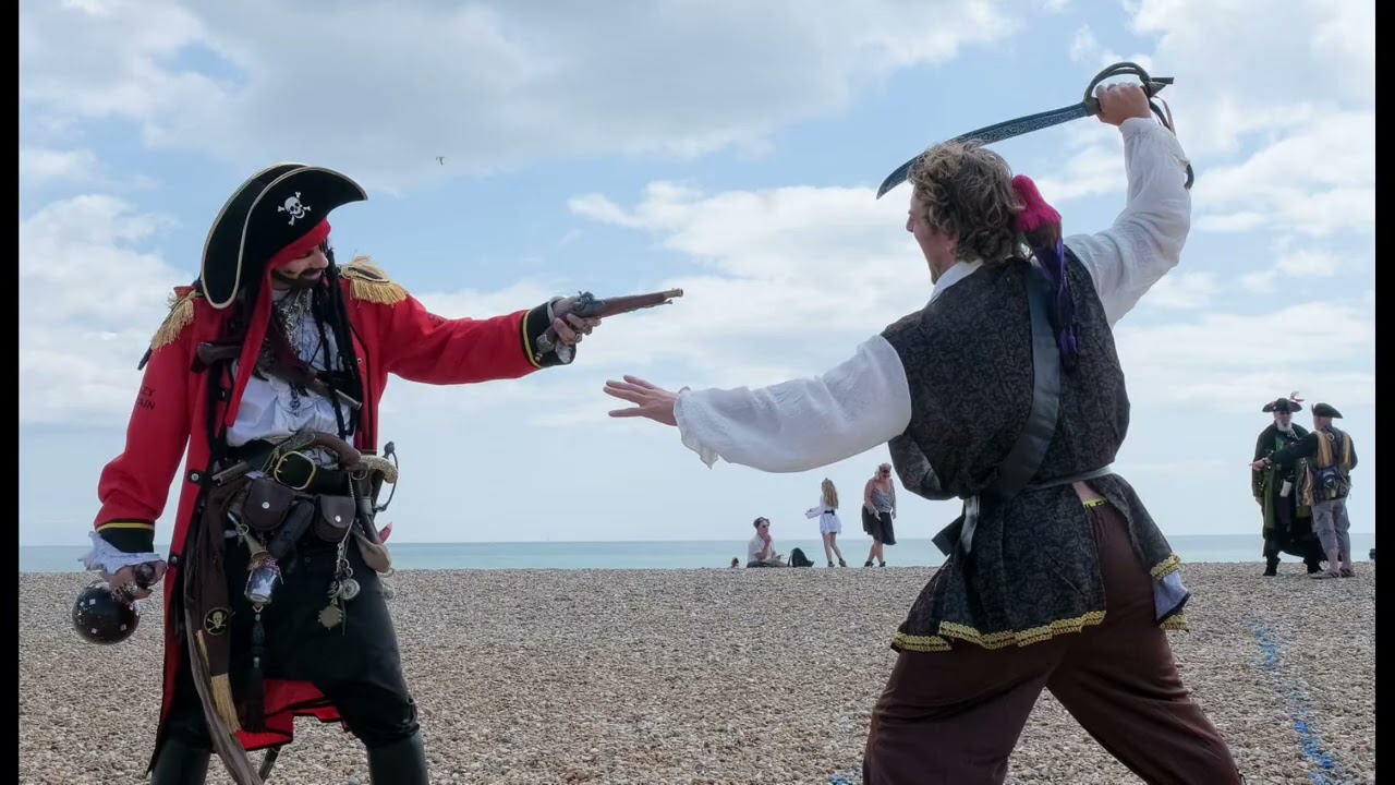 Sword fighting roplayer The Crazy Captain of the Seven Seas  Pirates Entertainment 
