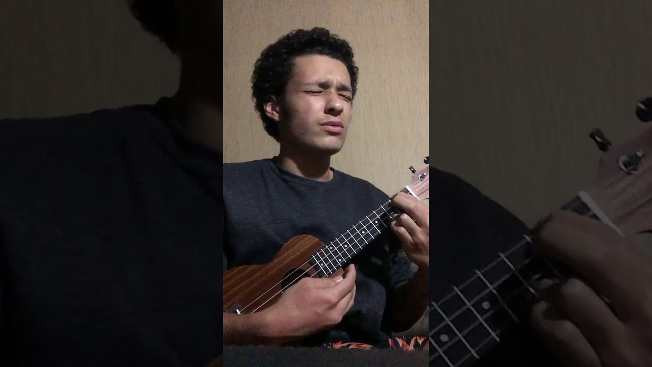 Fogo em teus olhos - Ukulele version. (Cover)