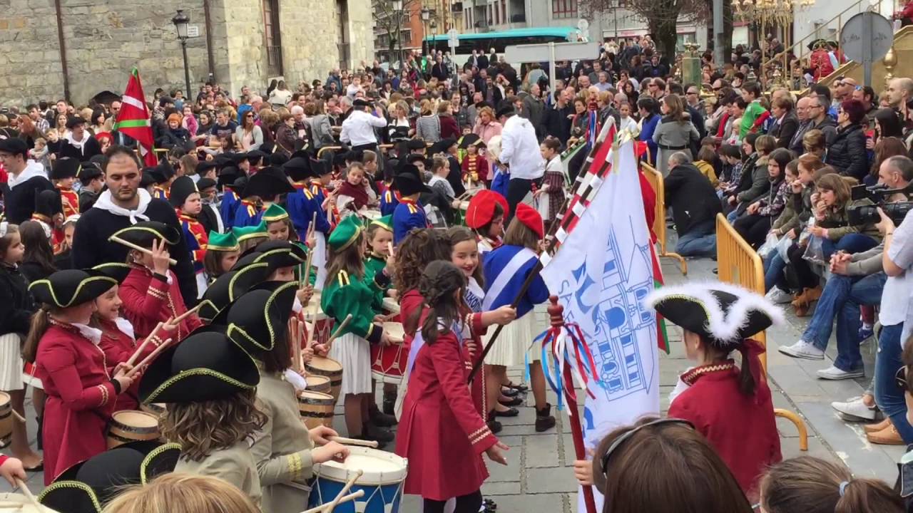 AZKOITIKO UMEEN DANBORRADA 2016 / TAMBORRADA INFANTIL DE AZKOITIA 2016