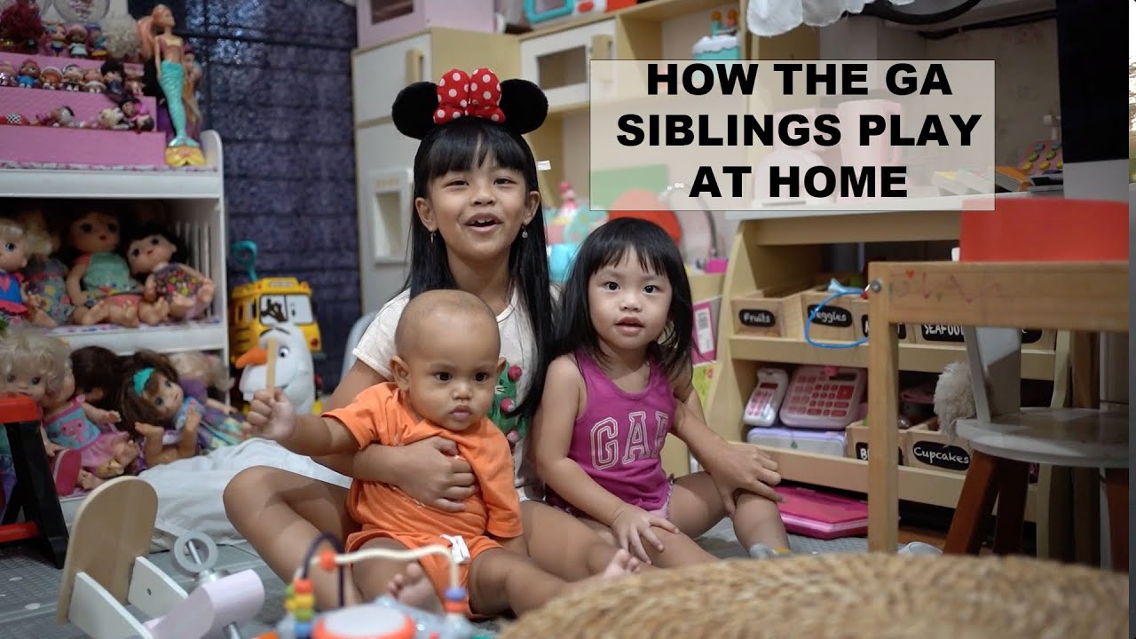 RANDOM PLAY WITH MY SIBLINGS
