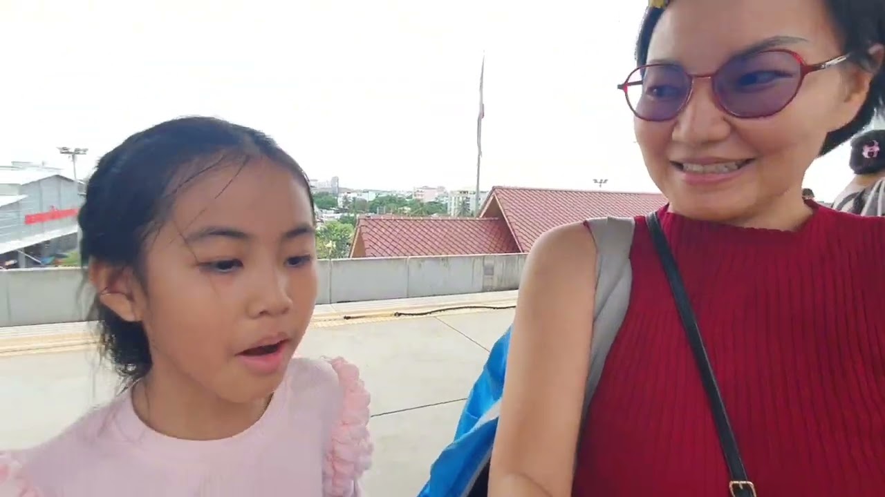 นั่งรถไฟตู้แอร์ สาย ขอนแก่น กรุงเทพ 