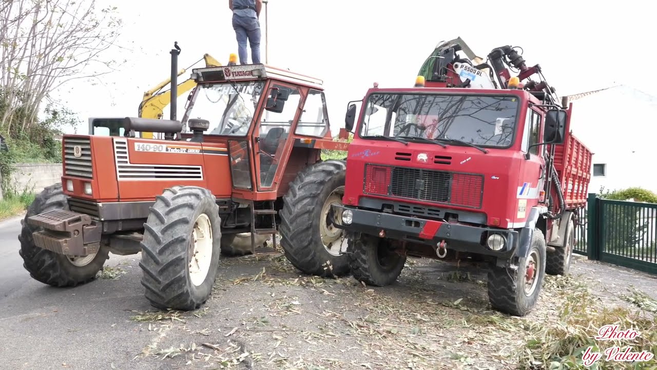 Cippatore Pezzolato PTH500+ Fiat 140-90 lavoribochivi Fiat 140-90 tractor + Pezzolato PTH500 chipper