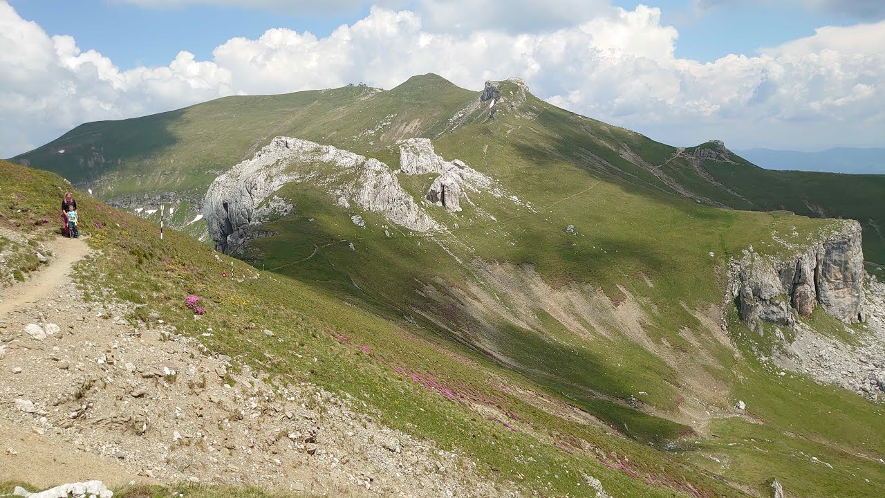 Padina, Saua Doamnei, Omu, Valea Ialomiței, Bucegi, in familie.