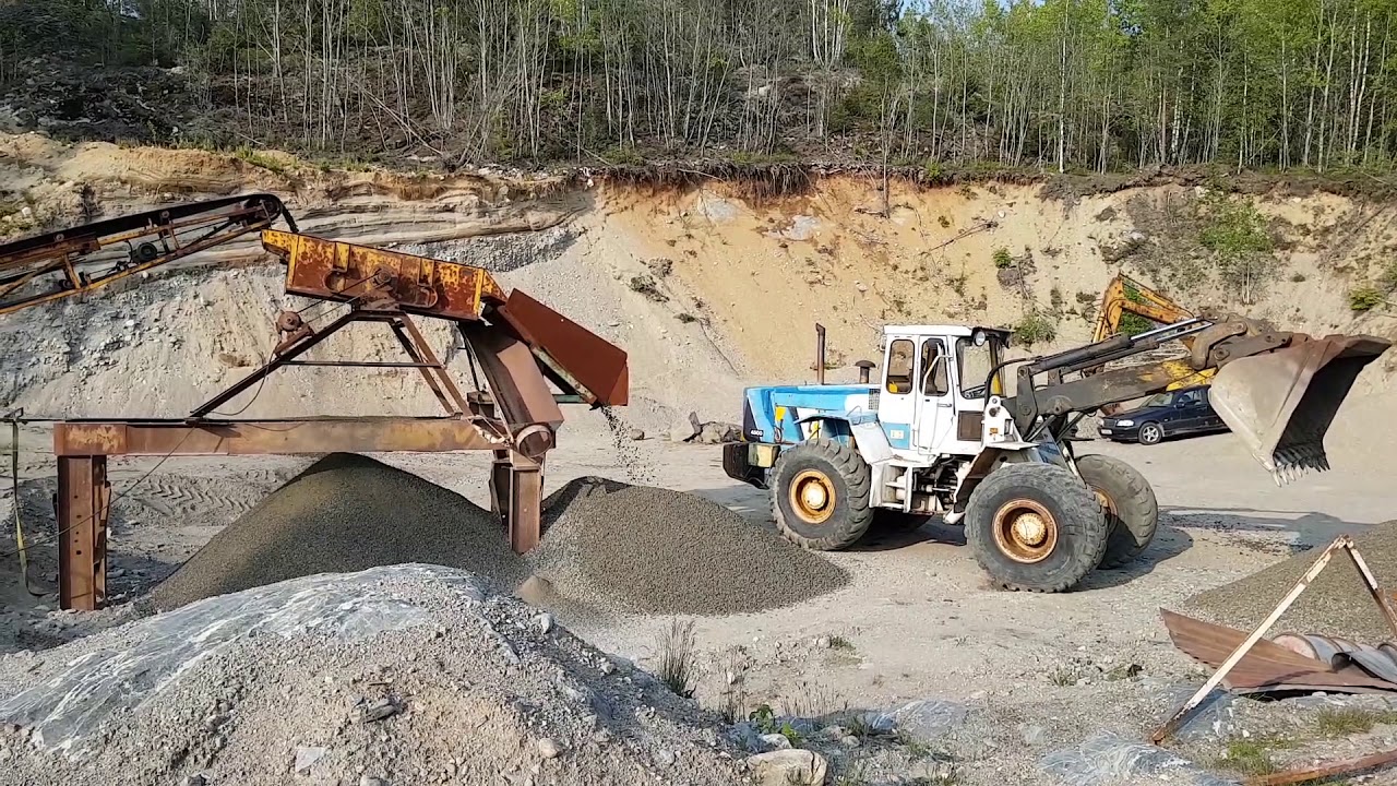 [MFØ] 🚜💪🚧Pukkverk på gamlemåten i Rødnes🚜💪🚧