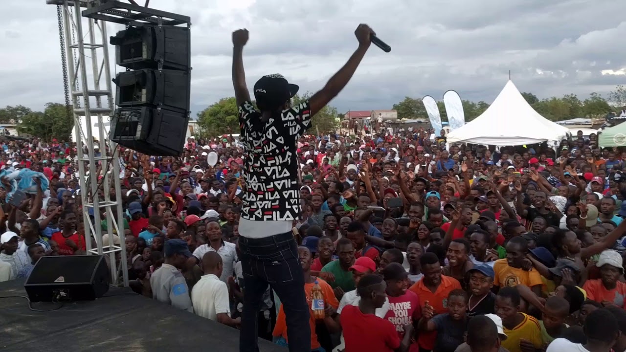 KINNAH LIVE PERFORMANCE AT VALENTINE'S DAY 2018 14 FEBRUARY