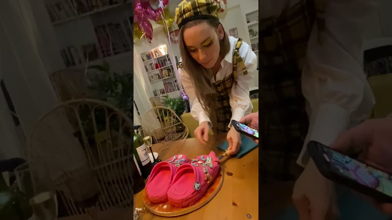 G&acirc;teau Crocs pour l'anniversaire de Natoo