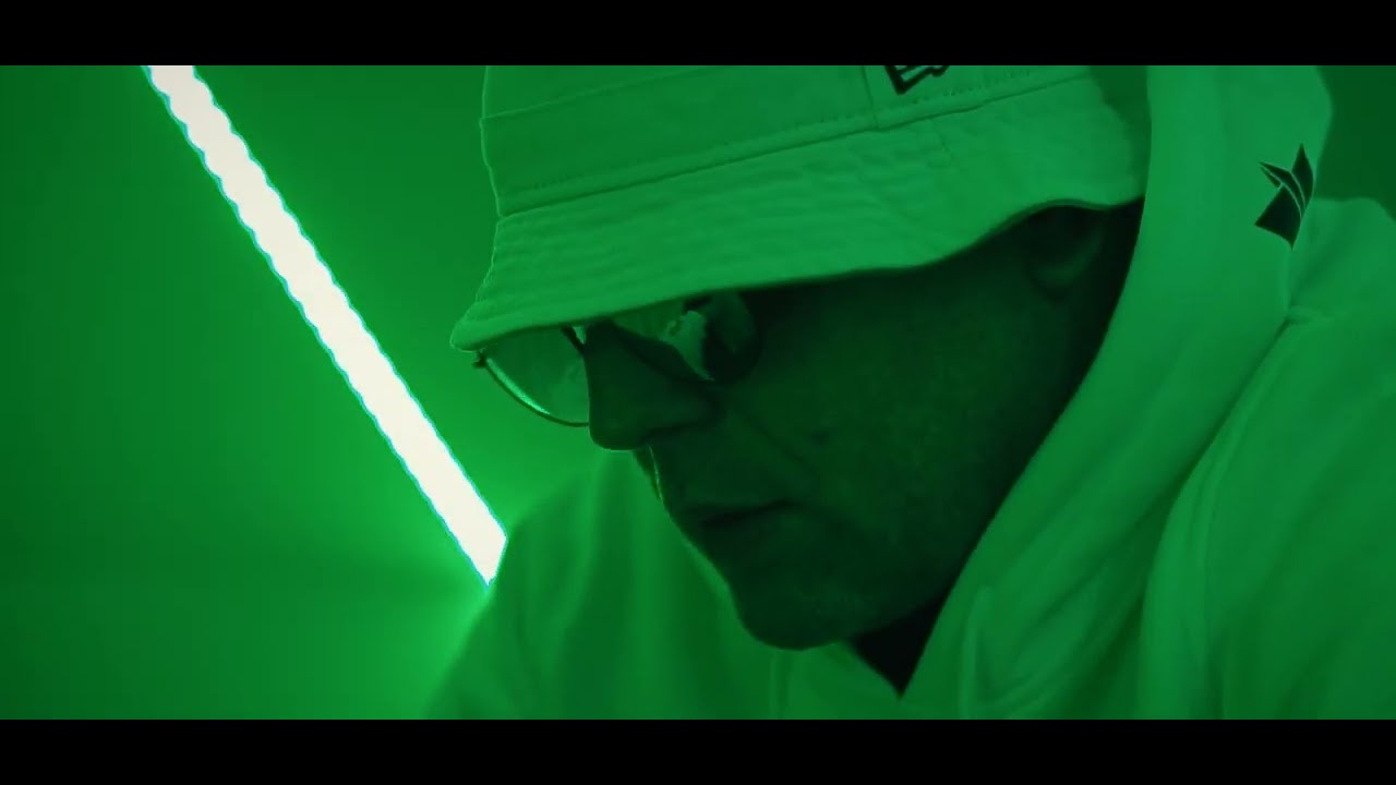 REJONAIR - KOLEJKA NA BARACH (video)