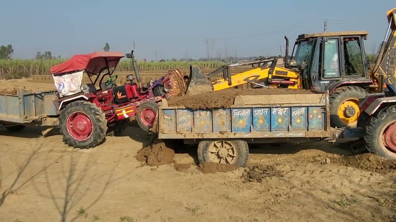 JCB Se Tractor Me Mitti Loading#shorts Desi Tractor vs JCB #shorts Heavy Loading Scene