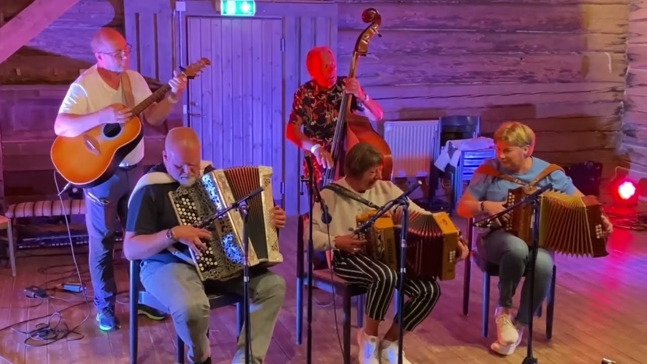 Komet Polka - Bæljtrøkken - Ransäter 2023 Bälgspel Vid Landsvägskanten