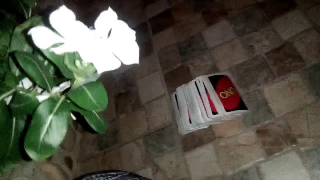 Comment jouer uno en arabe avec 3 personnes