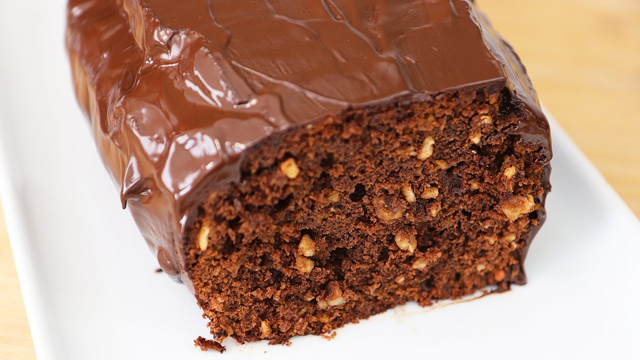Bizcocho de chocolate y avellanas