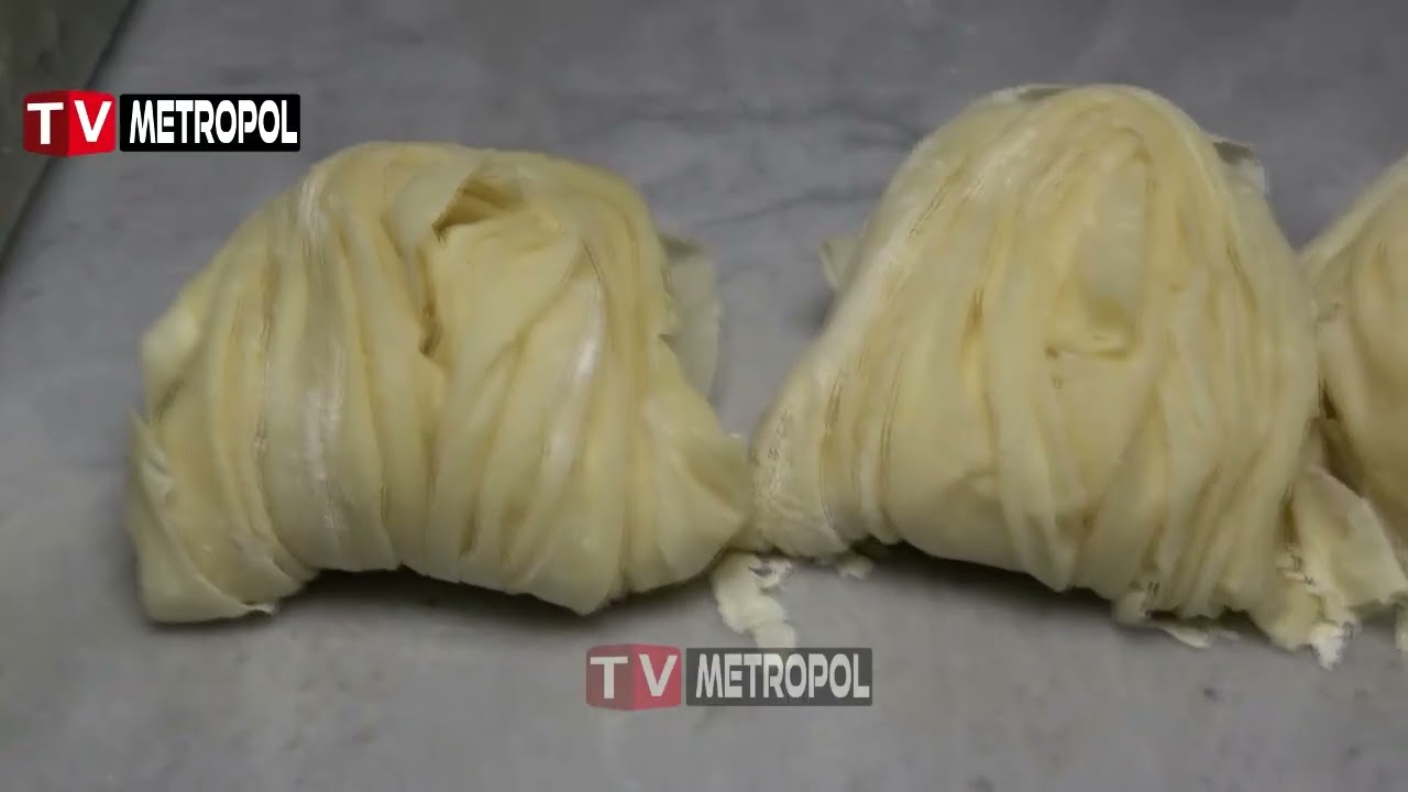 Bayram sofralarının vazgeçilmezi güllü baklava