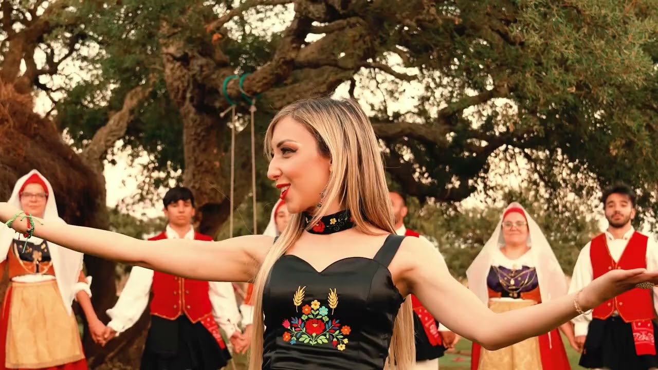 CANTU A COLORES - Official Videoclip Marta e il suo Gruppo