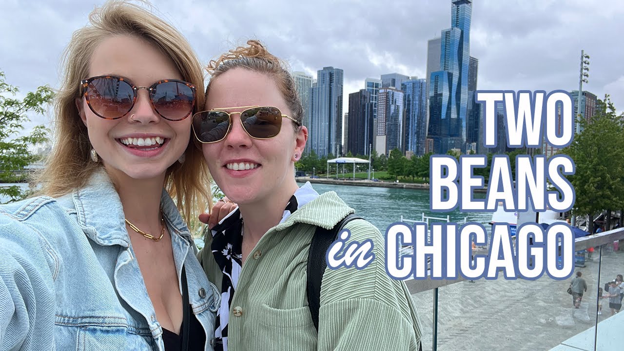 FLICKING The World LARGEST BEAN! - Chicago Vlog - Hailee And Kendra