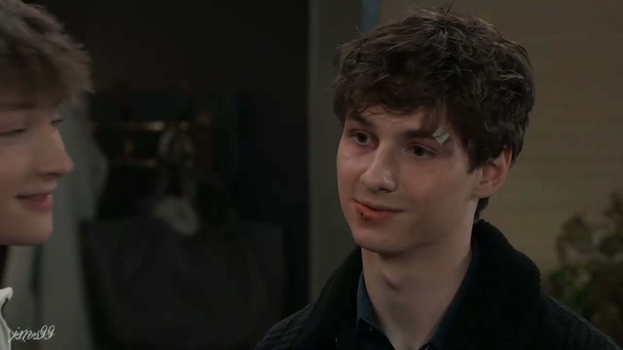 GH: 11/26/25 - Rocco Home for Thanksgiving
