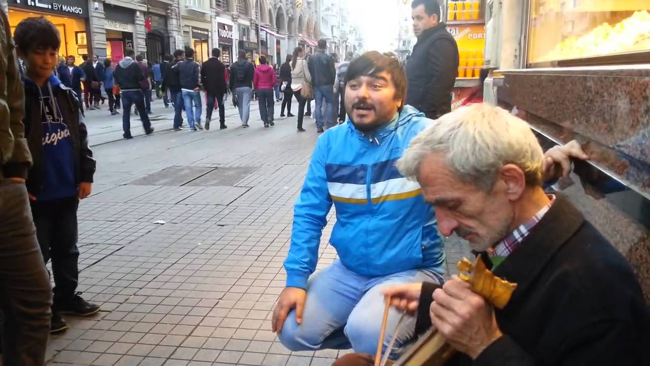KEMENÇE ATMA TÜRKÜ  ( İSTİKLAL CADDESİ TAKSİM )  HTA...