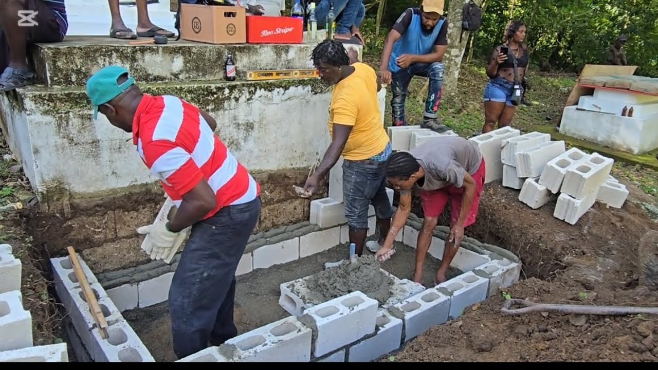 Masons Making The Grave For Sister Merna Richards At The Family Pliot In Aleous Valley 