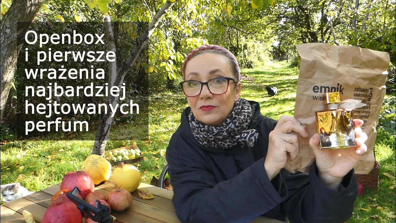 Otwieram paczkę z perfumami La Vie Est Belle 
