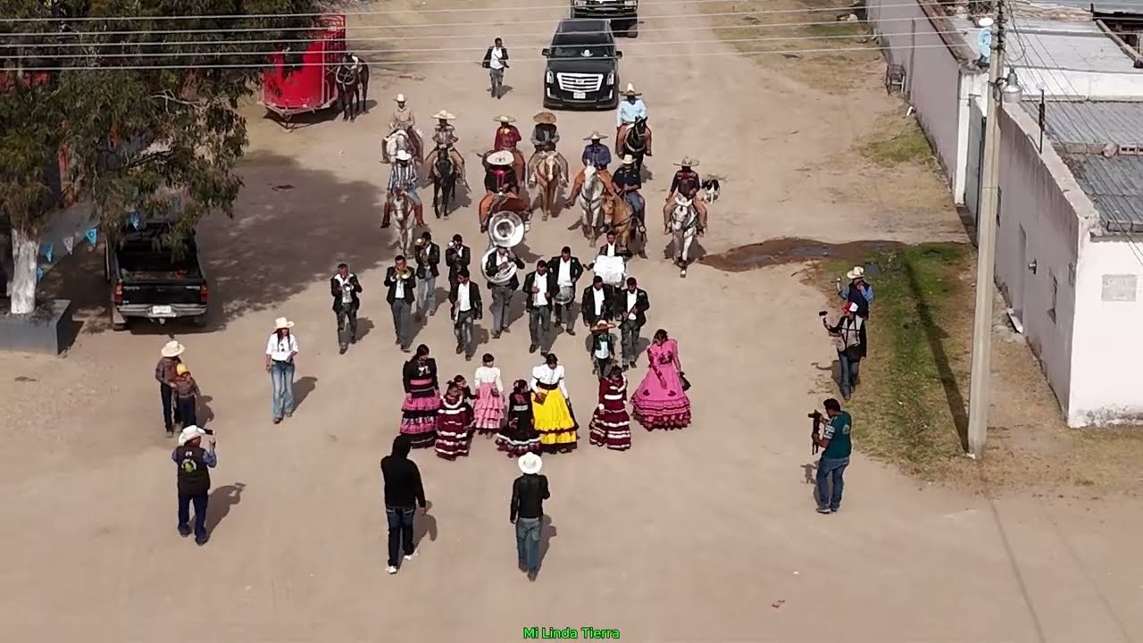 TRADICIONAL COLIADERO DE INVITADOS EN EL NIÑO ARTILLERO SOMBRERETE ZAC