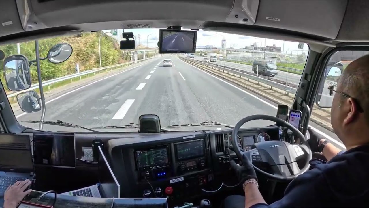 自動運転での車線変更
