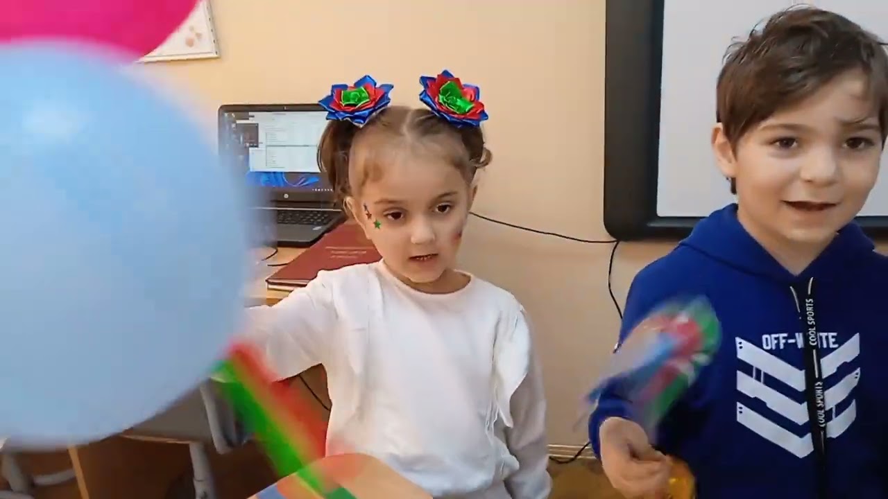 Üçrəngli bayraq  🇦🇿  295 nömrəli tam orta məktəbin məktəbəhazırlıq qrupu 0 A 🌸