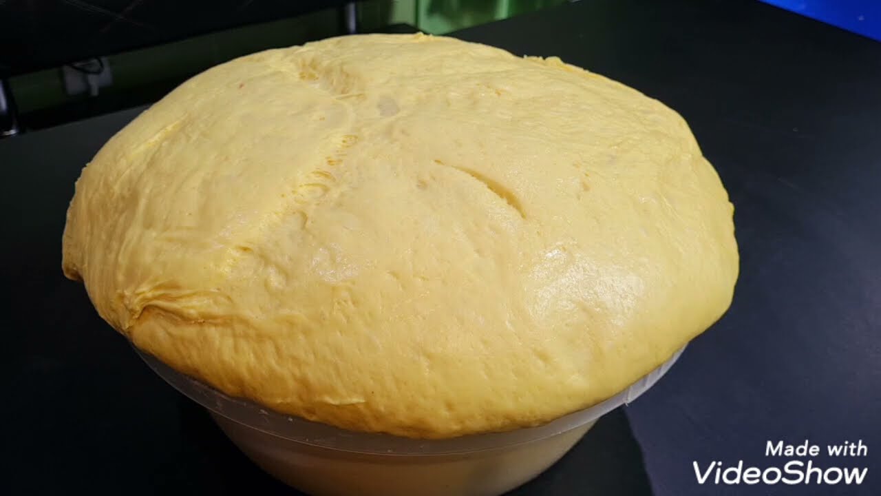 Aluat Universal Care poți face tot din el Pizza Cozonaci Chifle.Pateuri dulci sărate chiar Plăcinte