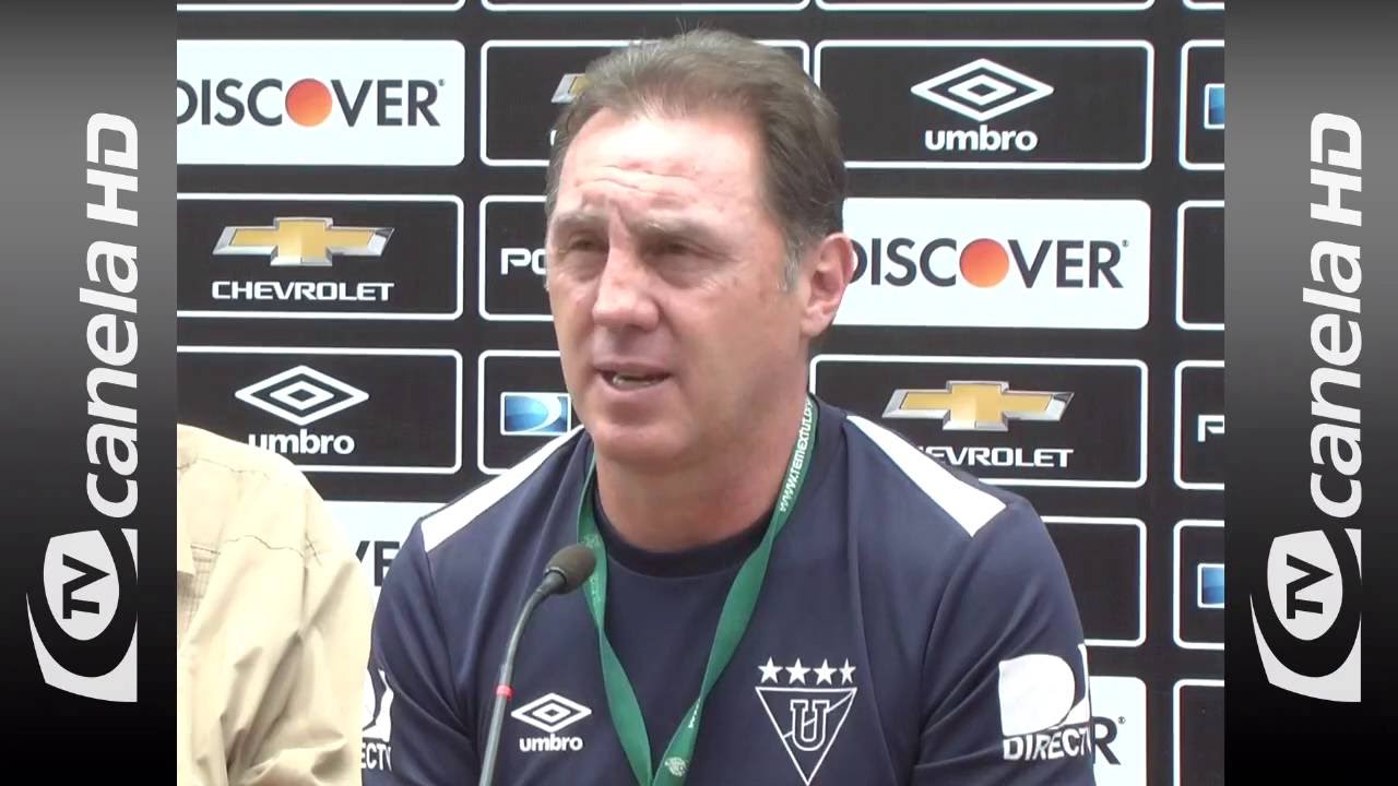 ALEX AGUINAGA PRESENTADO EN LIGA