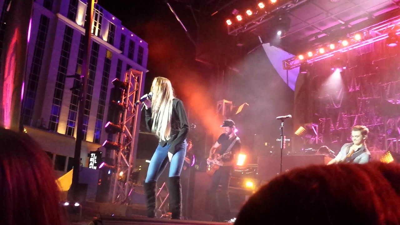 Danielle Bradbery/ Hunter Hayes 