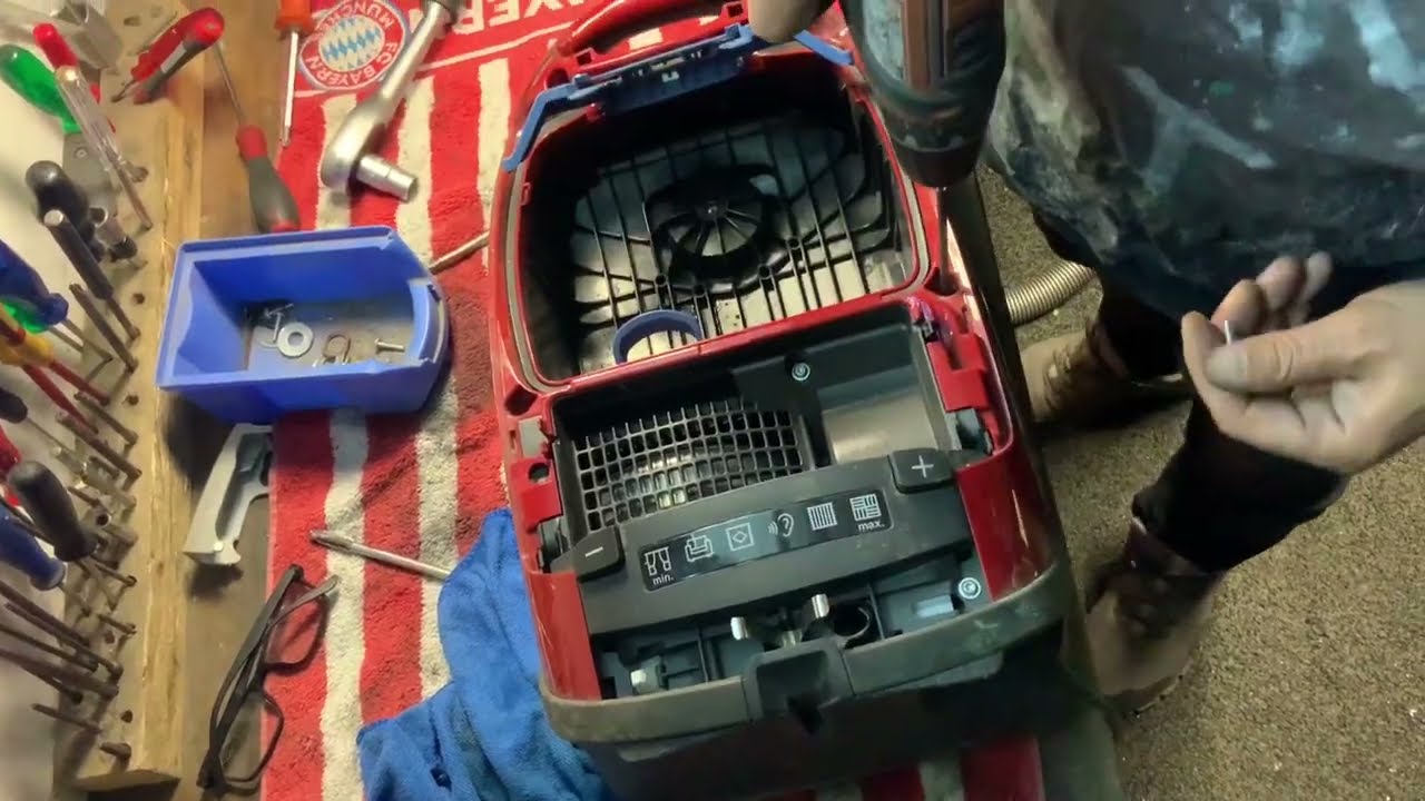 Miele C3 Cat & Dog, Motor MRG 403-42/2, Kabelrolle S8000 Reparatur