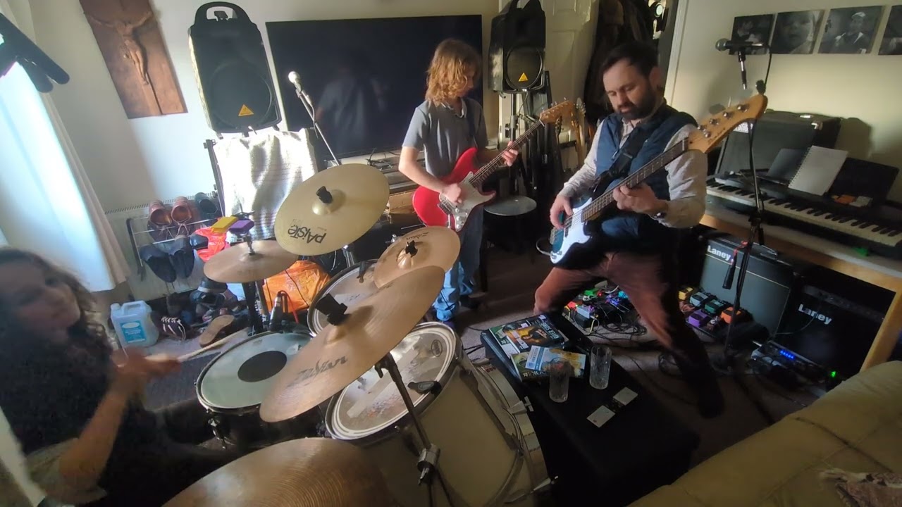 Freshly Squeezed, Hate You As You Are intro cover 