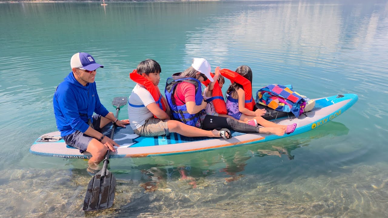 Paddle Boarding in Upper Lake Kananaskis #alberta #lake #beauty 