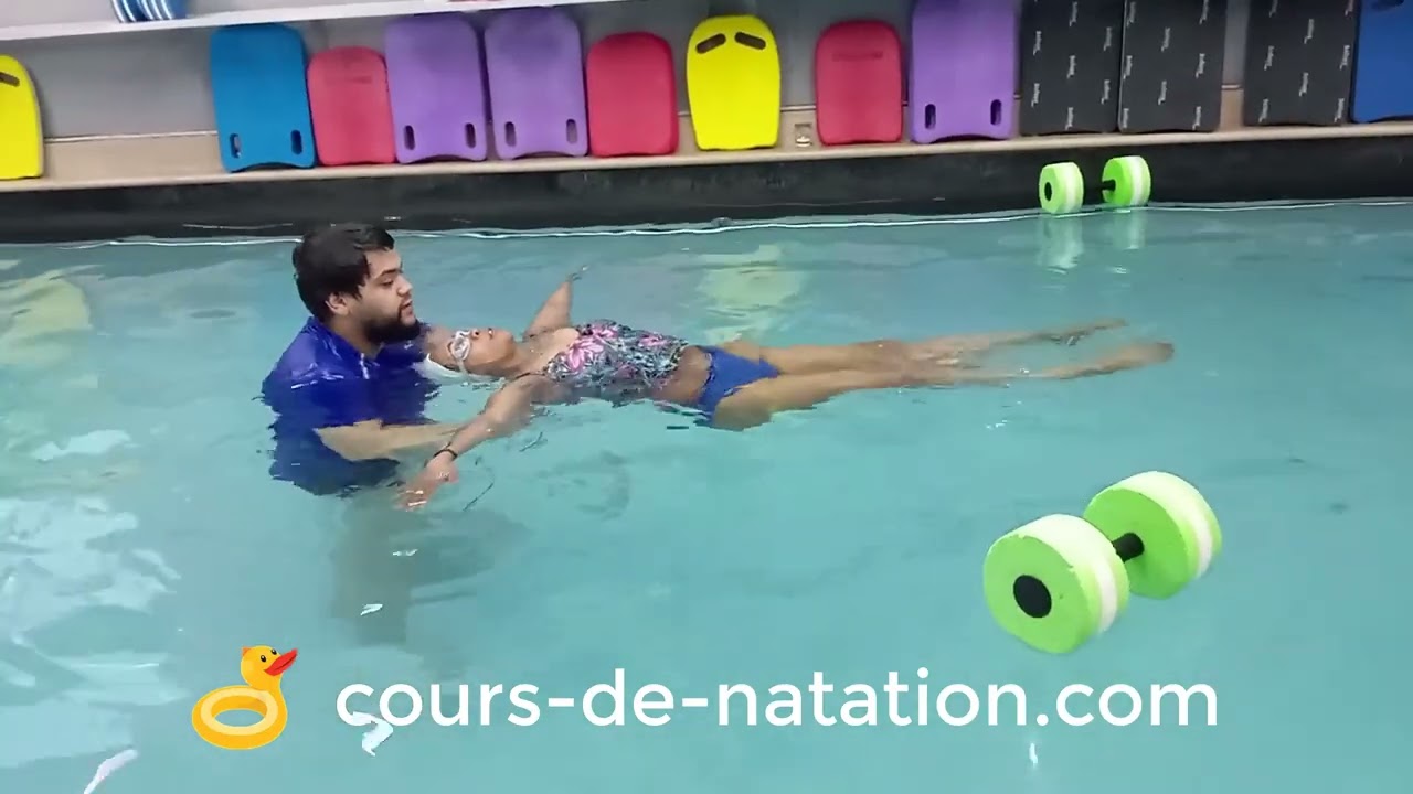 Séance d'apprentissage de la flottaison avec Mariane, grande aquaphobe