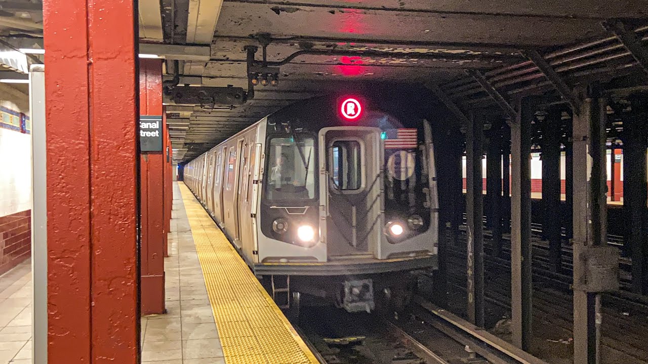 NYC Subway R160A-2 R Train along the Broadway Line