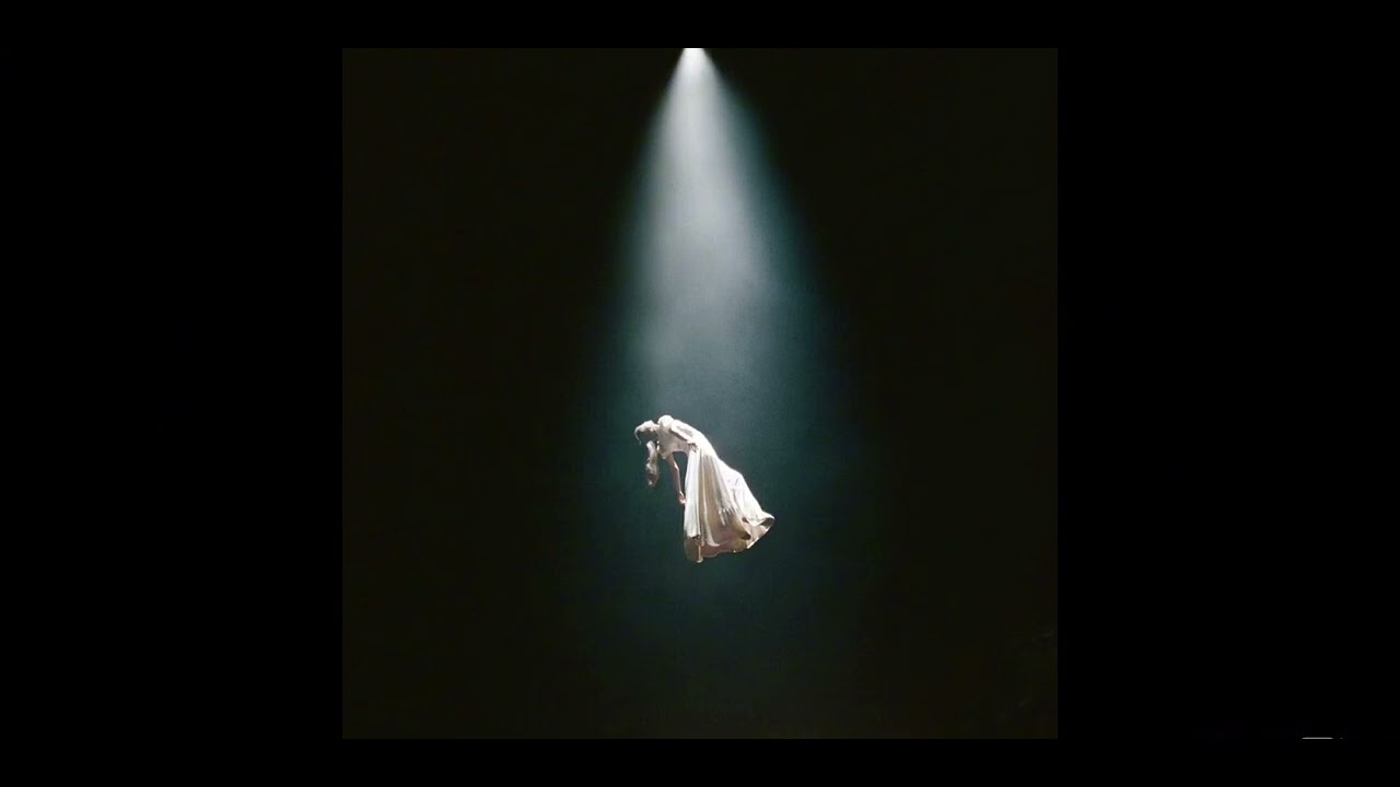 Ariana Grande - Twilight Zone (Empty Arena)