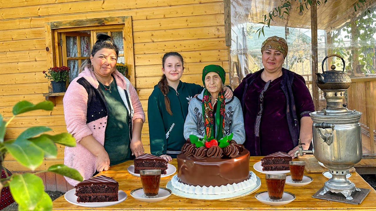 93 года со дня рождения бабушки! Мы испекли вкусный торт для бабушки