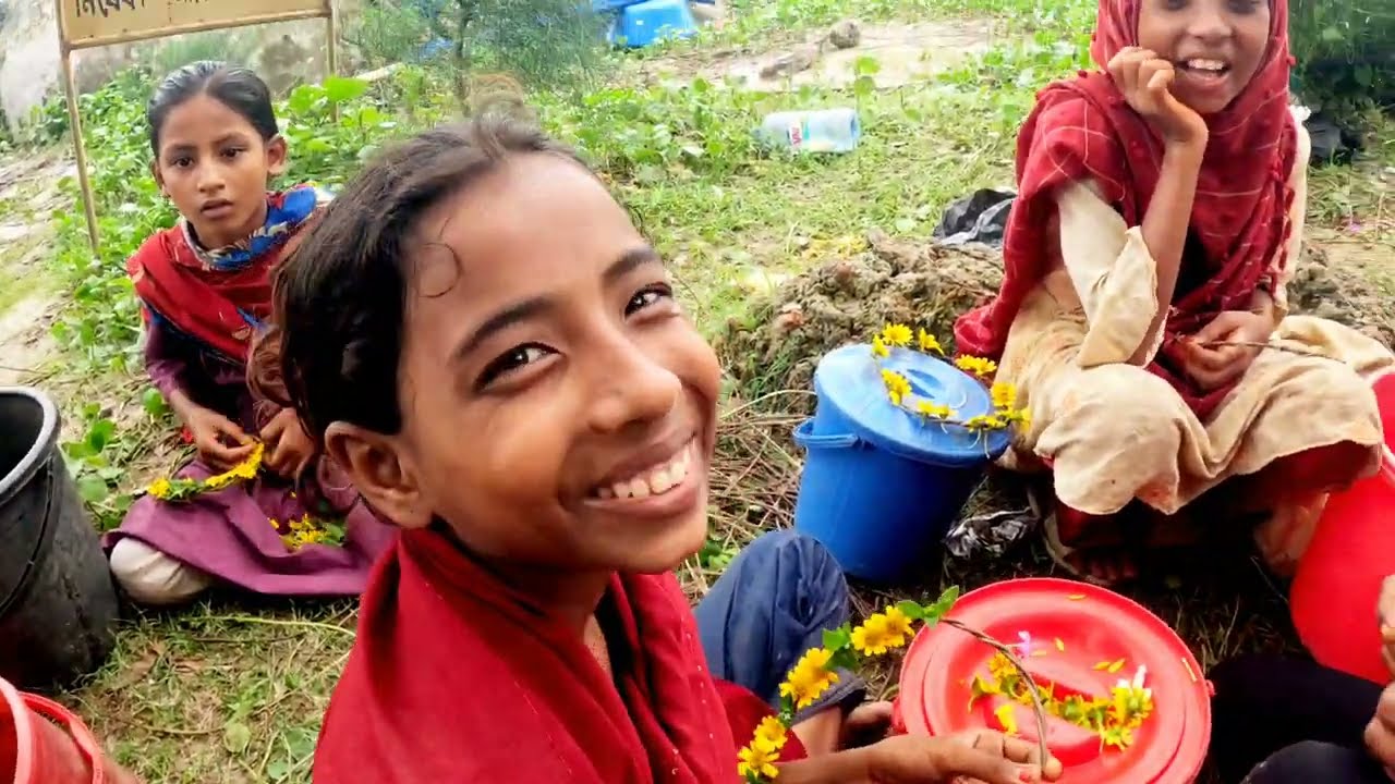 আপনার মুখটা দেখি !!
