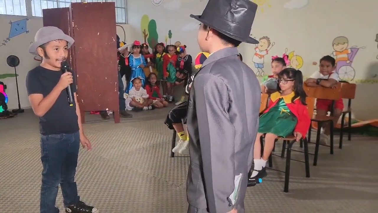 Hicimos el proyecto de la obra de teatro en segundo grado de la Escuela  Álvaro Obregón.... Un Éxito
