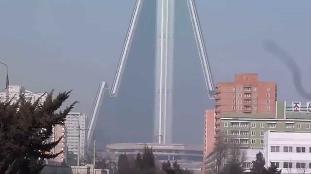 3 Amazing Abandoned Mega Structures