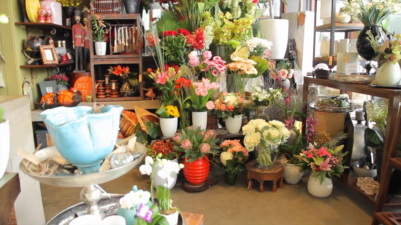 Divine Flowers Brisbane, Luxury Online Florist About us  and Our store