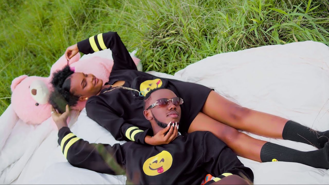 Chriss Eazy - iNANA (Official Video)