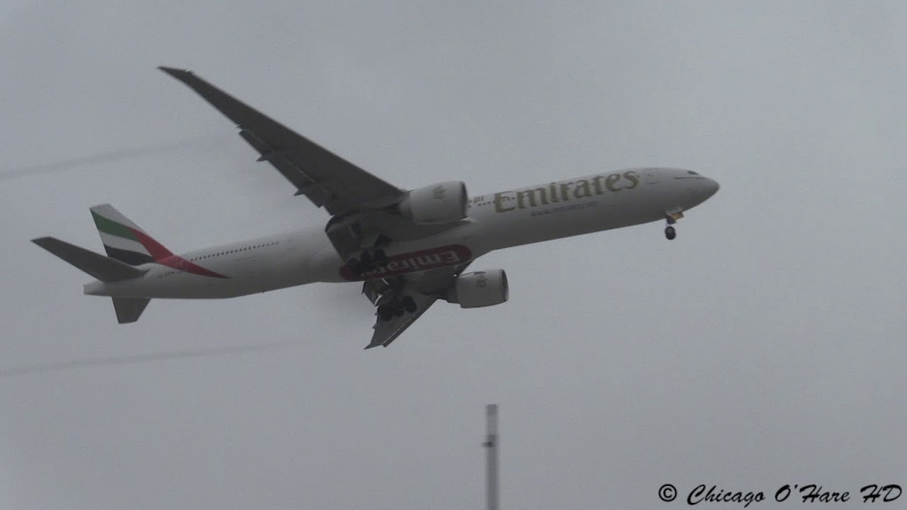 Foggy Landings - Heavy Condensation - Chicago O'Hare Airport - Plane Spotting