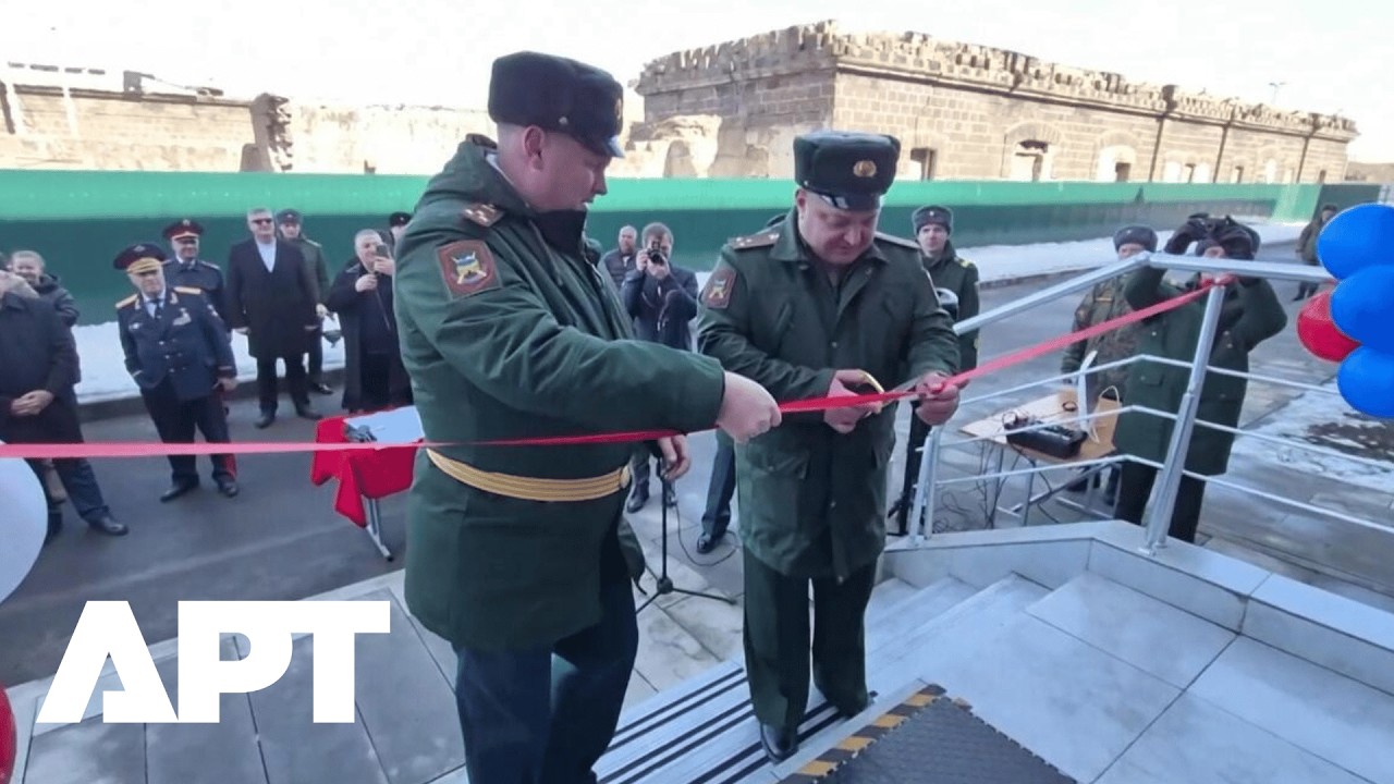 «Совместное празднование»: российские солдаты в Гюмри, Армения, отмечают День защитника Отечества...