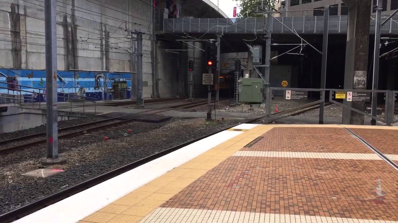 QR Trains at Central 2